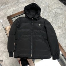 스톤 아일랜드 STONE ISLAND 2020 SS 패치로고 포켓 후드 남성 패딩 커스텀급