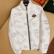 구찌 GUCCI 2020 SS 캐릭터 패치로고 남성 패딩점퍼 커스텀급