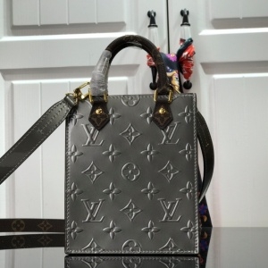 루이비통 LOUIS VUITTON 2020 페이던트 쁘띠 삭 플라 토트백 M90564 커스텀급