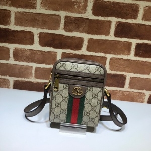 구찌 GUCCI 2020 오피디아 지퍼 삼선 미니 크로스바디백 598127 커스텀급