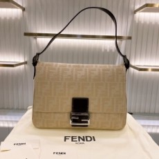 펜디 FENDI 2020 F로고 금속버클 미듐 숄더백 커스텀급