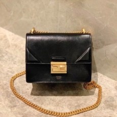 펜디 FENDI 2020 칸아이 F로고 금속버클 스몰 체인 크로스백 커스텀급
