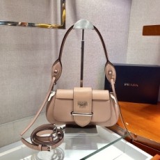 프라다 PRADA 2020 시도니 레더 숄더백  1BD168 커스텀급