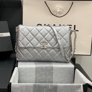 샤넬 CHANEL 2020 카프스킨 빈티지 퀄팅 실버 체인 크로스백 91976 커스텀급