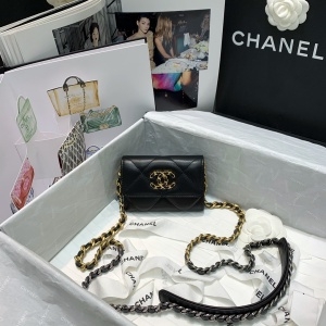 샤넬 CHANEL 2020 체인로고 퀄팅 클래식 미니 체인 클러치백 81029 커스텀급