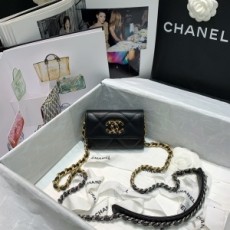 샤넬 CHANEL 2020 체인로고 퀄팅 클래식 미니 체인 클러치백 81029 커스텀급