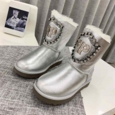 어그 UGG 2020 큐빅 퍼안감 금속패치 여성 쇼트부츠 커스텀급