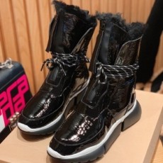 어그 UGG 2020 끈장식 퍼안감 유광 여성 쇼트부츠 커스텀급