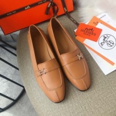 에르메스 HERMES 2020 레더 스티치 금속버클 여성 구두 커스텀급