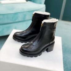 구찌 GUCCI 2020 스티치 패치로고 지퍼 여성 쇼트부츠 커스텀급