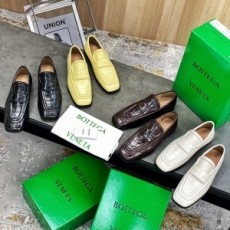 보테가 베네타 BOTTEGA VENETA 2020 패치 악어가죽무늬 여성 슈즈 커스텀급