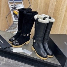 샤넬 CHANEL 2020 투톤 벨트장식 양털안감 여성 롱부츠 커스텀급