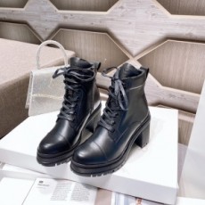 프라다 PRADA 2020 스티치 지퍼장식 여성 쇼트부츠 커스텀급