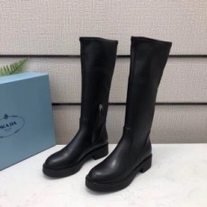 프라다 PRADA 2020 각인로고 지퍼장식 여성 롱부츠 커스텀급