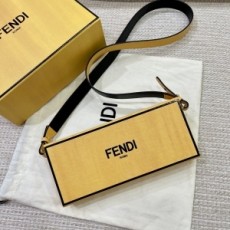 펜디 FENDI 2021 PACK 팩 홀리데이 박스백 미러급