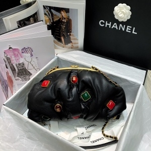 샤넬 CHANEL 2021 램스킨 클러치 체인 크로스백 AS2137 미러급