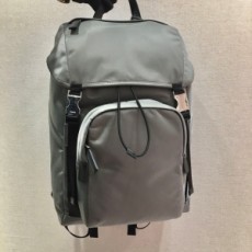 프라다 PRADA 2021 삼각로고 포코노 백팩 2VZ135 커스텀급