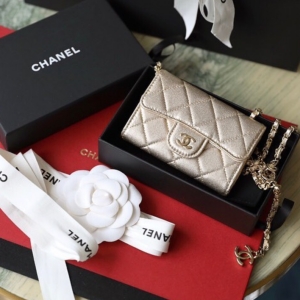 샤넬 CHANEL 2021 퀄팅 체인 미니 크로스백 골드 커스텀급