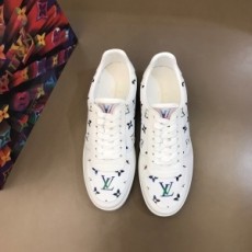 루이비통 LOUIS VUITTON 2021 모노그램 남성 슈즈 커스텀급