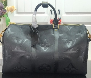 루이비통 LOUIS VUITTON 2021 모노그램 래더 블랙 키폴 여행가방 M45532 커스텀급