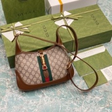 구찌 GUCCI 2021 재키 1961 스몰 호보백 636706 미러급