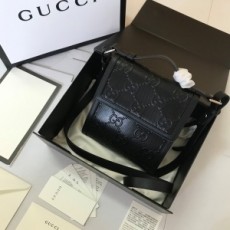 구찌 GUCCI 2021 GG 엠보 메신저백 625782 커스텀급