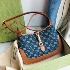 구찌 GUCCI 2021 재키 1961 데님 스몰 호보백 636706 미러급