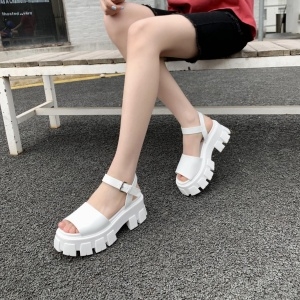 프라다 PRADA 2021 SS 금속버클 레더 여성 샌들 커스텀급