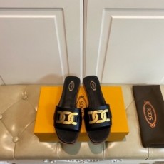 토즈 TODS 2021 SS 금속로고 여성 슬리퍼 커스텀급
