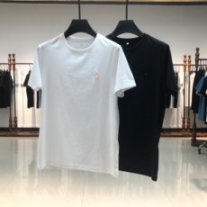에르메스 HERMES 2021 SS 캐릭터 패치 라운드넥 남성 반팔티 커스텀급