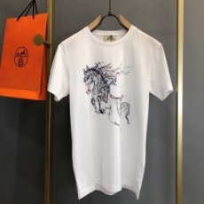 에르메스 HERMES 2021 SS 캐릭터 라운드넥 남성 반팔티 커스텀급