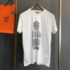 에르메스 HERMES 2021 SS 캐릭터 금속 자수 라운드넥 남성 반팔티 커스텀급