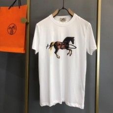 에르메스 HERMES 2021 SS 캐릭터 프린트 라운드넥 남성 반팔티 커스텀급
