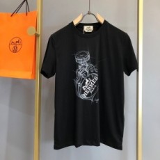 에르메스 HERMES 2021 SS 캐릭터 향수 라운드넥 남성 반팔티 커스텀급