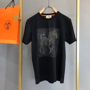 에르메스 HERMES 2021 SS 캐릭터 체크 라운드넥 남성 반팔티 커스텀급