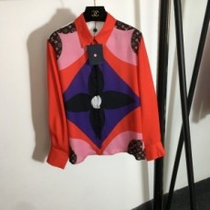 루이비통 LOUIS VUITTON 2021 SS 캐릭터 카라 여성 셔츠 커스텀급