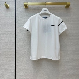 프라다 PRADA 2021 SS 라인 캐릭터 여성 반팔티 커스텀급