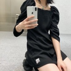 알렉산더왕 ALEXANDER WANG 2021 SS 퍼프소매 여성 원피스 커스텀급