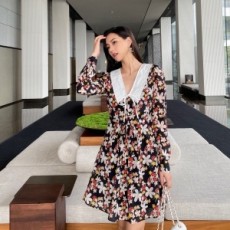미우미우 MIUMIU 2021 SS 플라워 카라 여성 원피스 커스텀급
