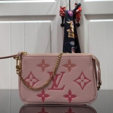 루이비통 LOUIS VUITTON 2021 SS 포쉐트 악세수아 부통 드 로즈핑크 M80501 커스텀급