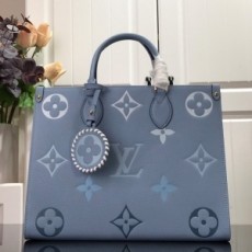 루이비통 LOUIS VUITTON 2021 SS 바이 더 풀 온더고 토트백 M45718 커스텀급