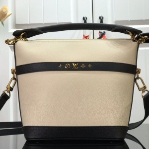 루이비통 LOUIS VUITTON 2021 SS 크루저 PM 숄더백 베이지 M57934 커스텀급