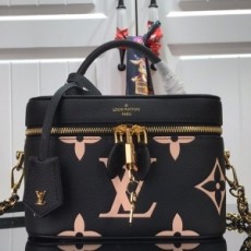 루이비통 LOUIS VUITTON 2021 SS 모노그램 베니티 토트백 블랙 M45599 커스텀급