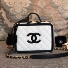 샤넬 CHANEL 2021 SS 캐비어 체인 카메라 숄더백 93343 커스텀급