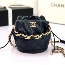샤넬 CHANEL 2021 SS 드로우스트링 버킷백 네이비 AS2425 커스텀급