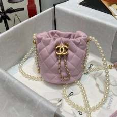 샤넬 CHANEL 2021 SS 퀄팅 CC로고 진주스트랩 미니 핑크 드로스트링백 AS2529 커스텀급