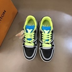 루이비통 LOUIS VUITTON 2021 SS  투톤 로고 옐로우그린 남성 슈즈 커스텀급