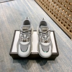 구찌 GUCCI 2021 SS 캐릭터 패치 투톤 남성 슈즈 커스텀급