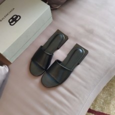 발렌시아가 BALENCIAGA 2021 SS 로고 레더 여성 슬리퍼 커스텀급