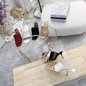 발렌티노 VALENTINO 2021 SS 스터드 하이힐 여성 샌들 커스텀급